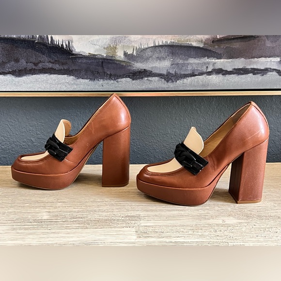 Steve Madden Brown and Black Platform Heels - Picture 3 of 7